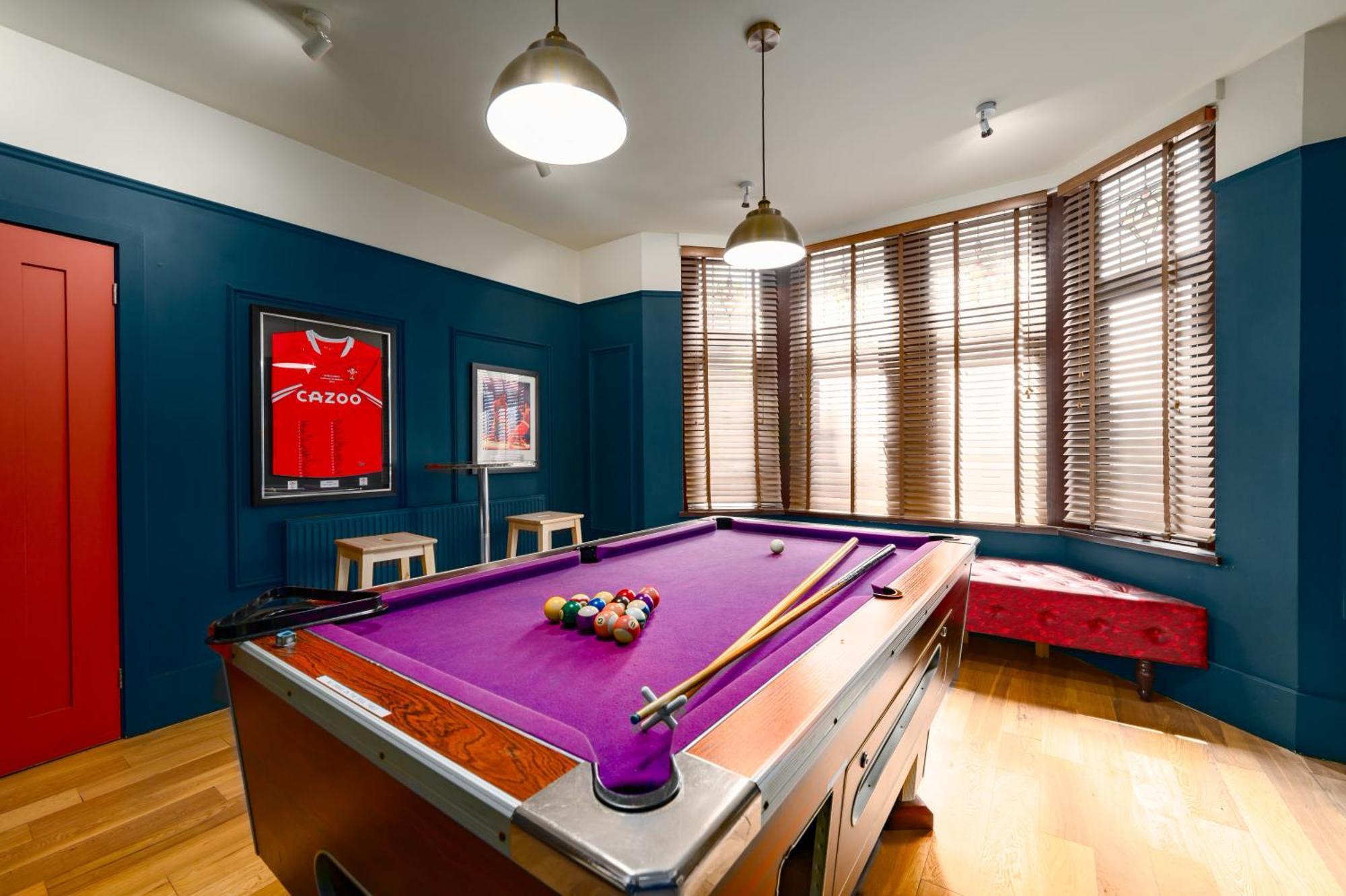City Retreat, Spacious 4 Bed House, Games Room, Parking, Hot Tub & Bbq คาร์ดิฟฟ์ ภายนอก รูปภาพ